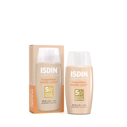 Fotoprotector Fusion Water With Color Light SPF 50+